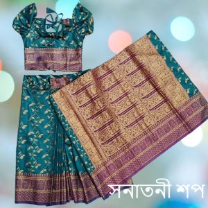 রাজকুমারীর জন্য রঙিন রেডি কাতান শাড়ি (লাল) - Image 4